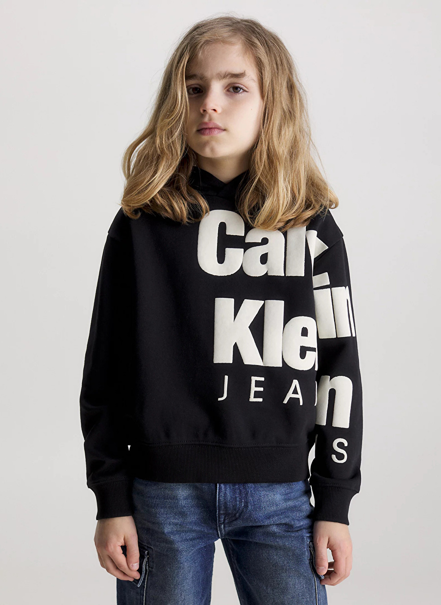 Calvin Klein Siyah Erkek Çocuk Sweatshirt IB0IB01860BEH