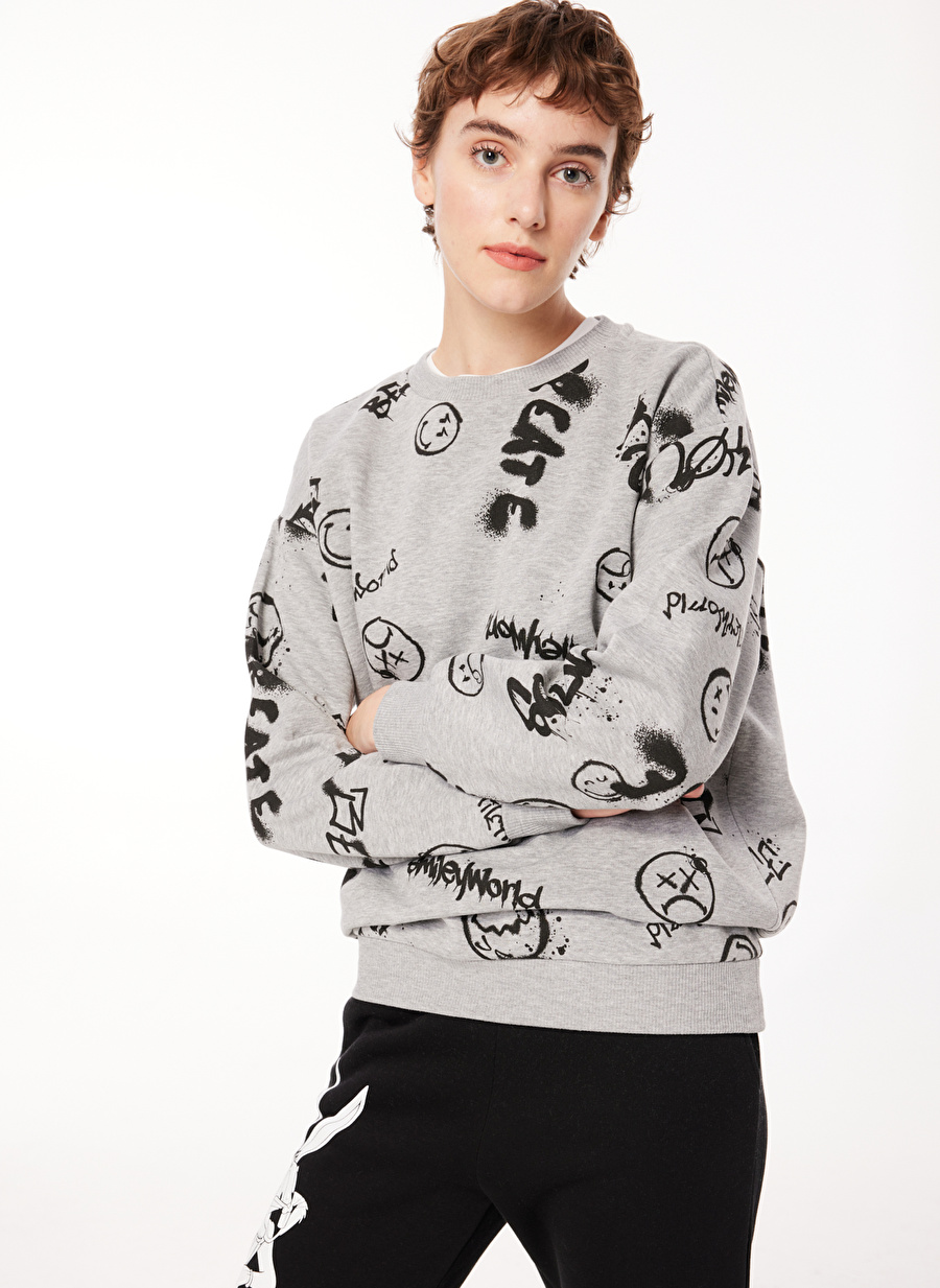 Never Say Never Kadın Gri Melanj Bisiklet Yaka Oversize Baskılı SMILEY WORLD Sweatshirt