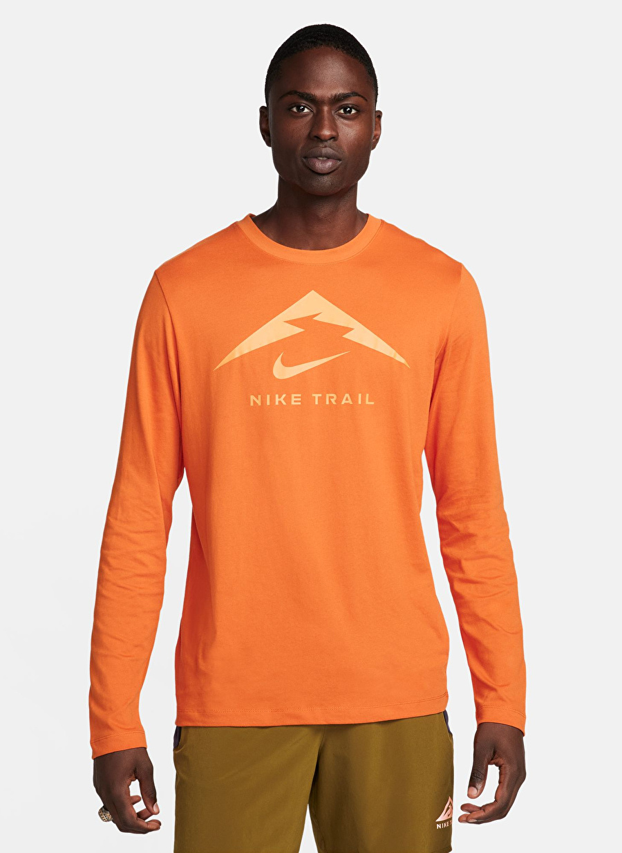 Nike t shirt orange best sale