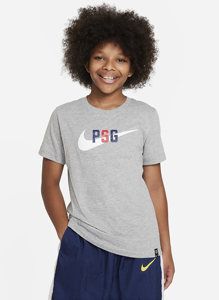 Nike Erkek Çocuk T-Shirt FD1102-010-PSG U NK SWOOSH TEE