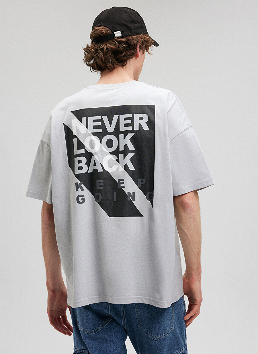 Mavi Düz Yaka Düz Açık Gri Erkek T-Shirt M0612110-70075_NEVER LOOK TİŞÖRT