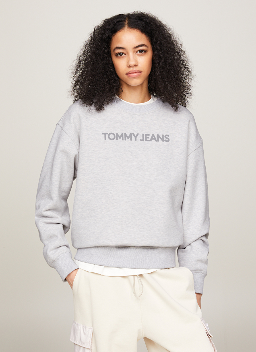 Tommy Jeans Bisiklet Yaka Düz Gri Kadın Sweatshırt TJW RLX BOLD CLASSIC CREW EXT