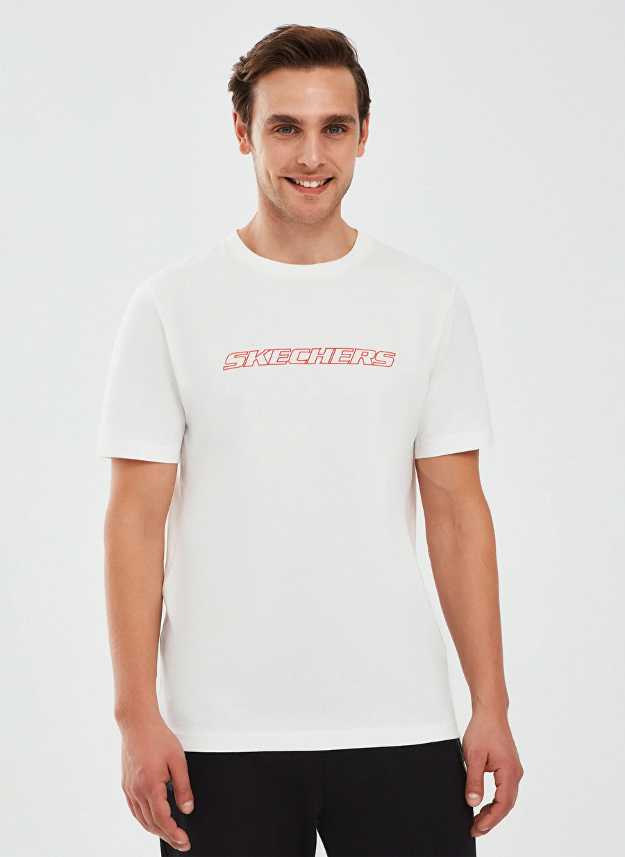 Skechers S202243-102 Graphic Kırık Beyaz Erkek Bisiklet Yaka Regular Fit T-Shirt