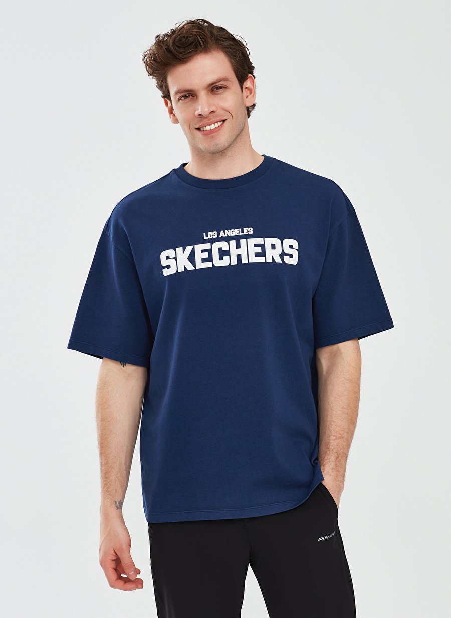 Skechers S241070-410 Graphic T-Shirt M Short Lacivert Erkek Bisiklet Yaka Oversized T-Shirt