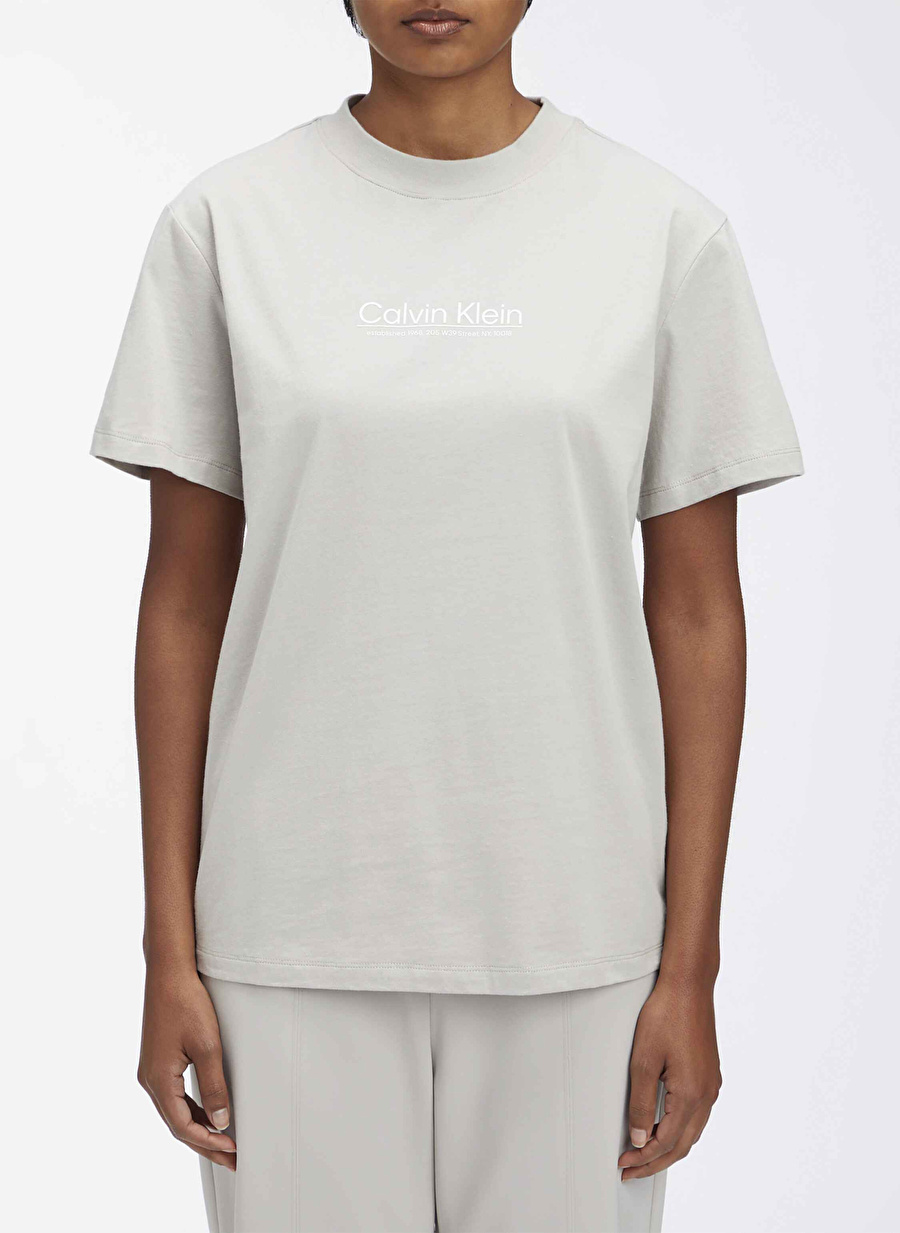 Calvin Klein Bisiklet Yaka Düz Açık Gri Kadın T-Shirt COORDINATES REGULAR T-SHIRT SS