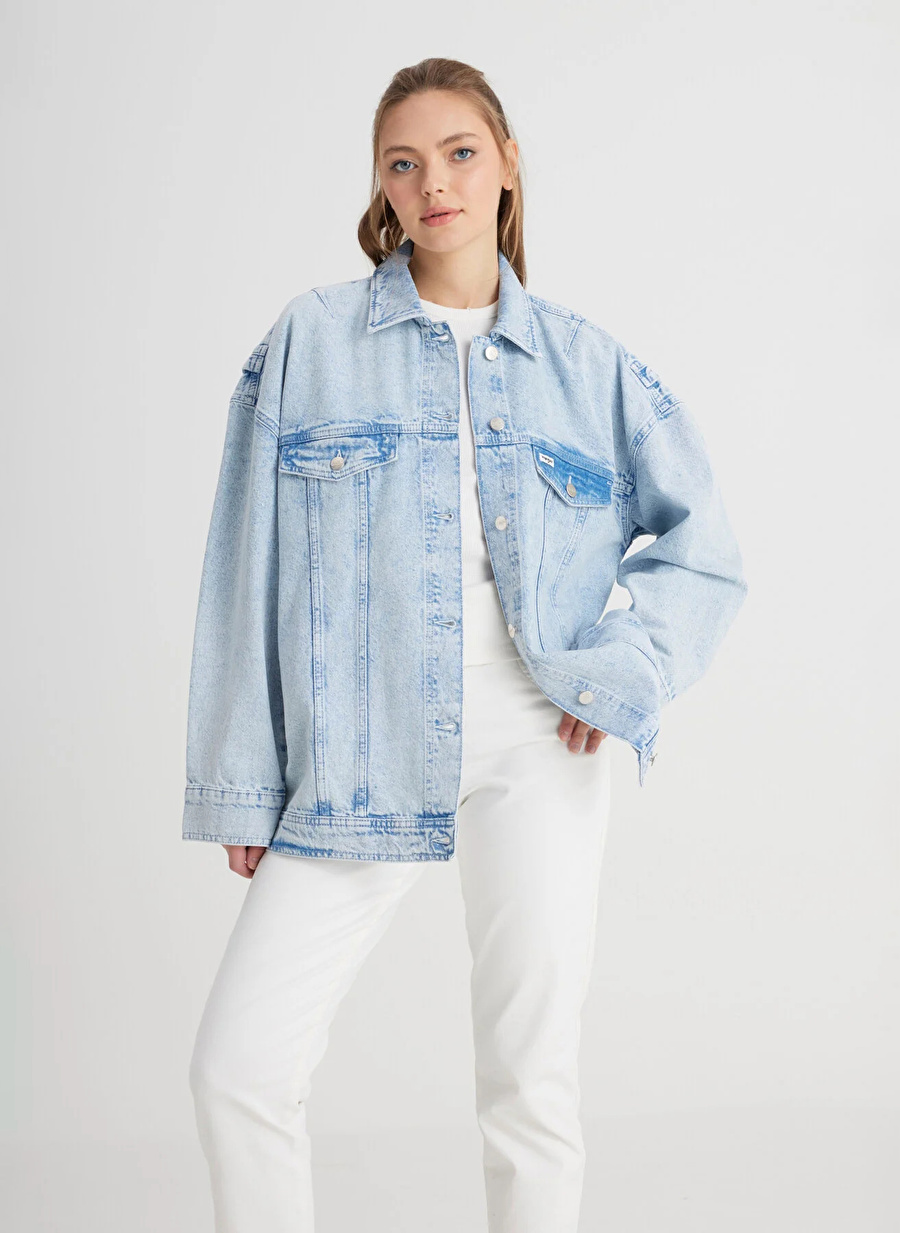 Wrangler Relaxed Açık Bej Kadın Ceket W241107851-Oversize Jean Ceket