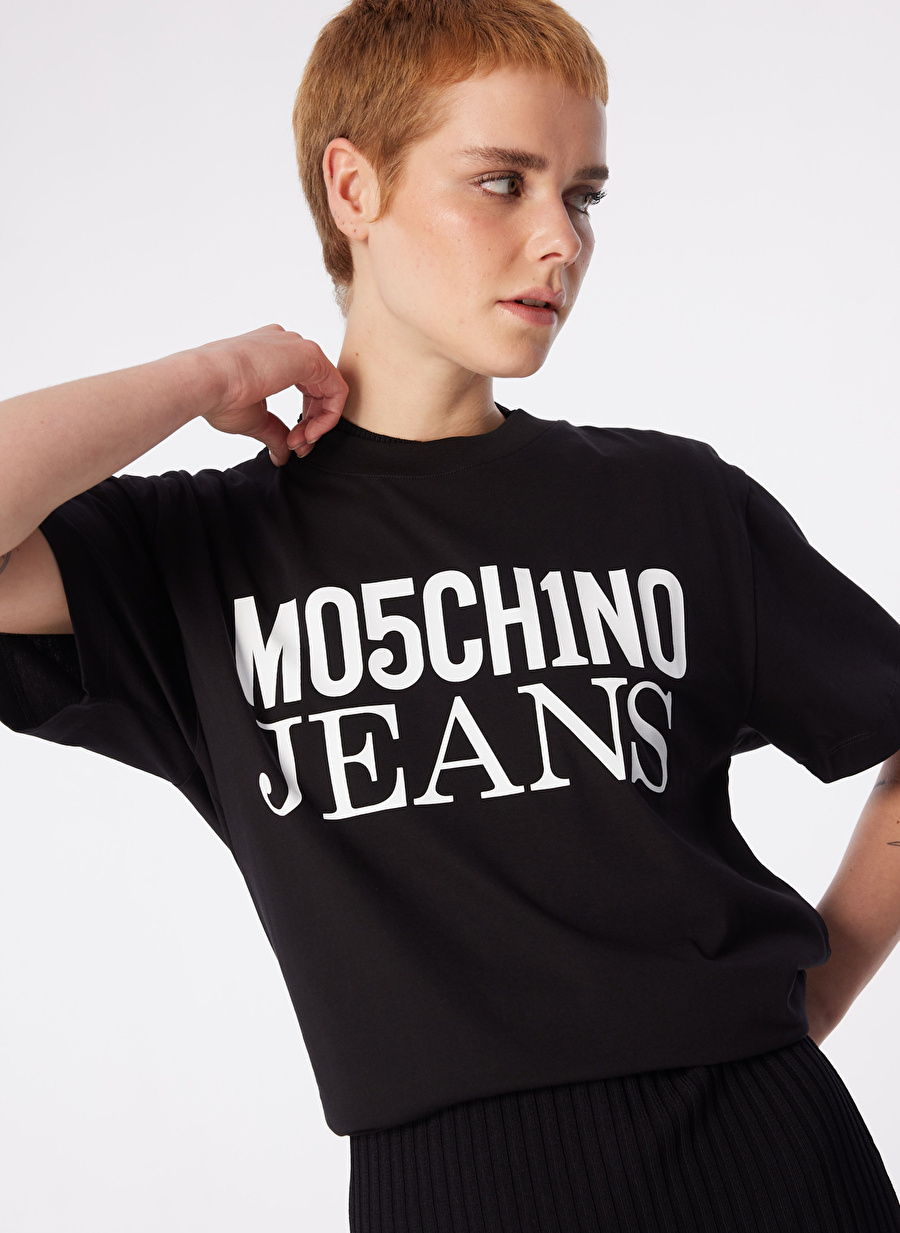 Moschino Jeans Yuvarlak Yaka Baskılı Siyah Kadın T-Shirt 241K1J0712