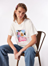 Barbie Ekru Kadın Bisiklet Yaka Relaxed Baskılı T-Shirt BRB4SL-TST6057