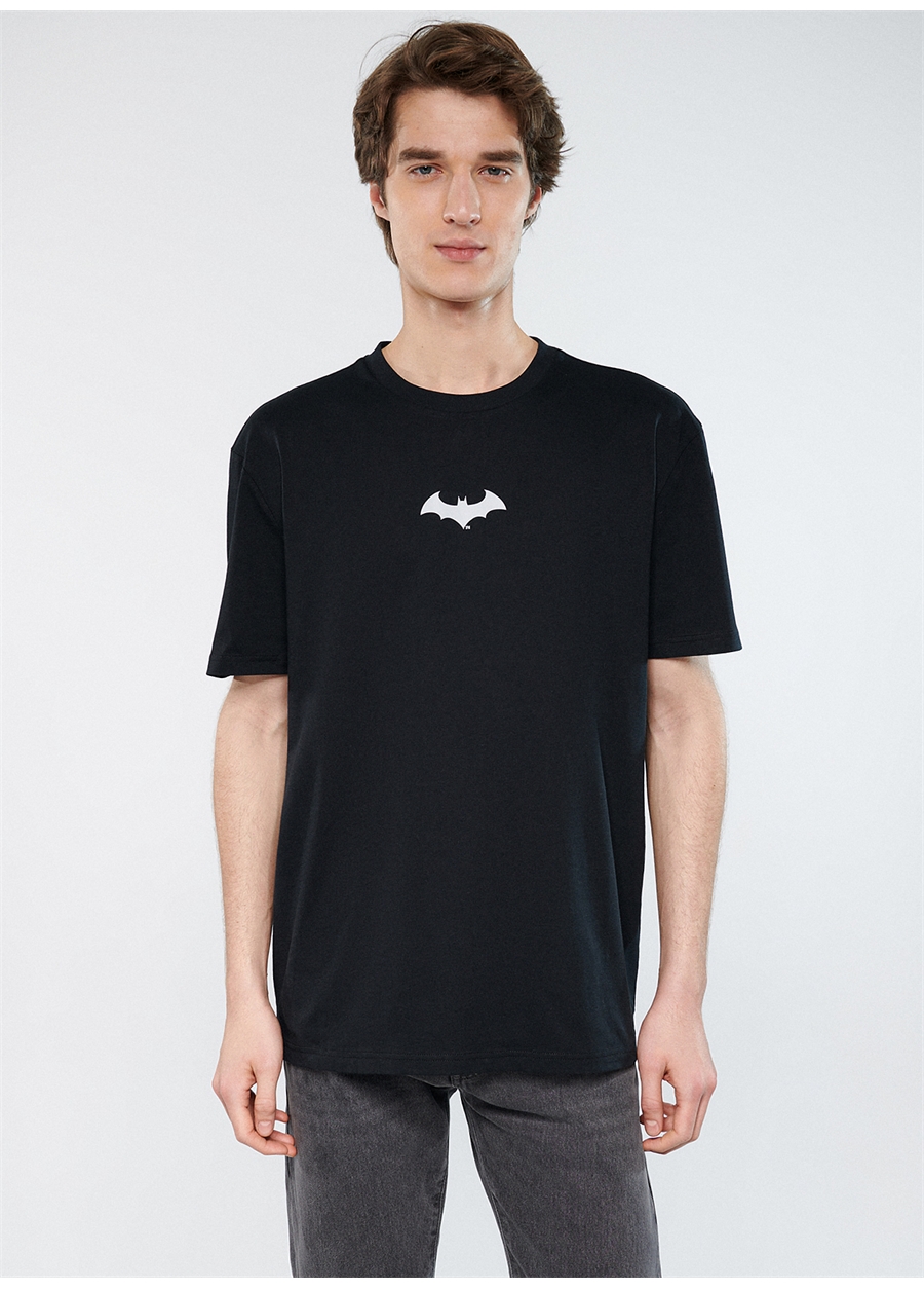 Mavi Bisiklet Yaka Loose Fit Baskılı Siyah Erkek T-Shirt - M066878-900_Batman_3