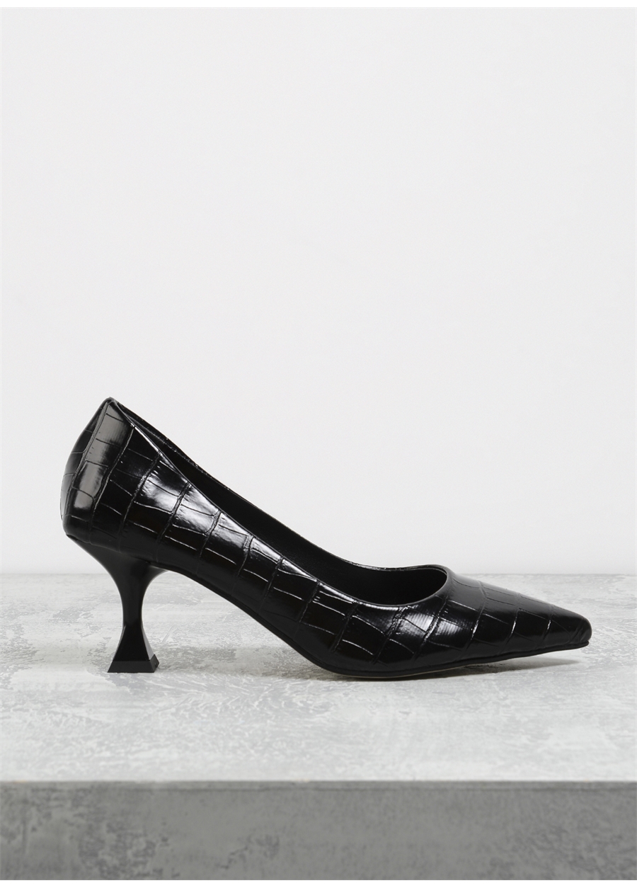 Purchase Madina High Waist Slips, Black 503934 - 503939 at 1099 руб —  Faberlic Online Store.