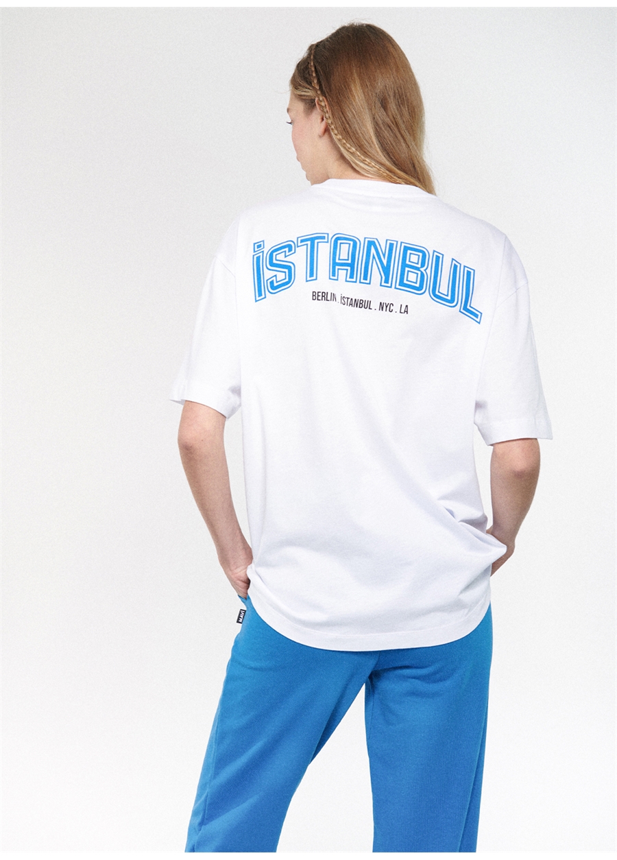 Mavi Yuvarlak Yaka Beyaz Kadın T-Shirt M1611279-620 İSTANBUL BASKILI TIŞO_1