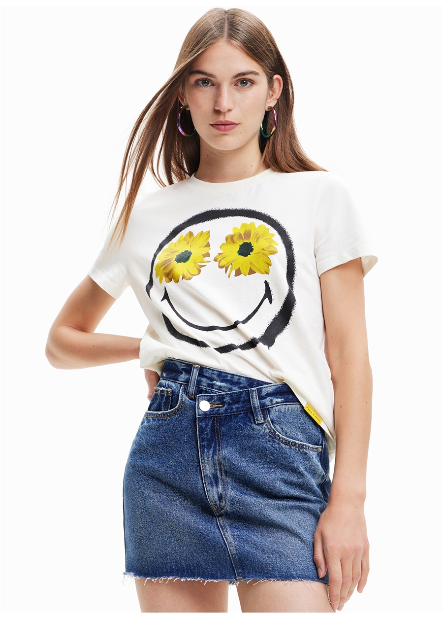 Desigual Bisiklet Yaka Baskılı Beyaz Kadın T-Shirt 23SWTKA0