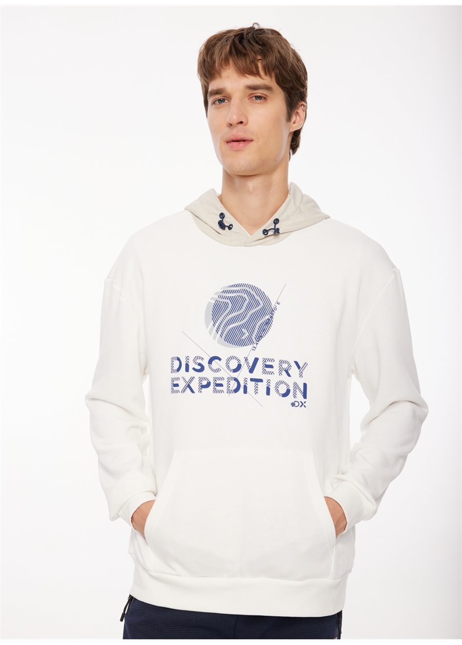 Discovery Expedition Kırık Beyaz Erkek Kapüşonlu Baskılı Sweatshirt D3WM-SWT44