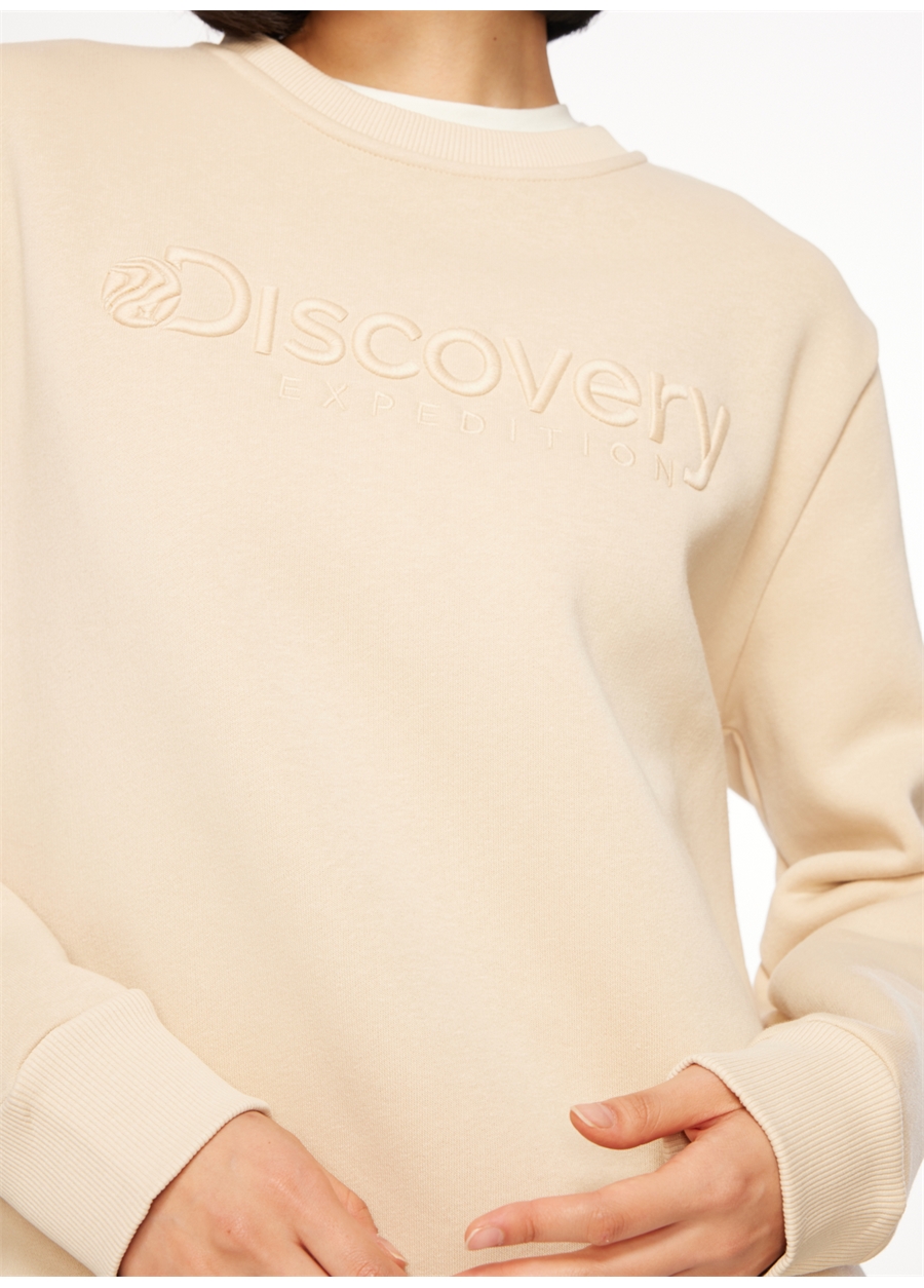 Discovery Expedition Bej Kadın Bisiklet Yaka Nakışlı Sweatshirt D3WL-SWT15_4