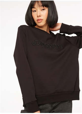 Discovery Expedition Siyah Kadın Bisiklet Yaka Nakışlı Sweatshirt D3WL-SWT15_2