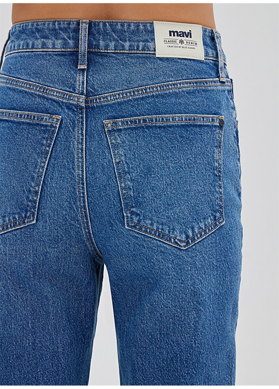 Mavi STAR Mid Brushed Deni Yüksek Bel Dar Paça Mom Fit Mavi Kadın Denim Pantolon M101077-85611_6