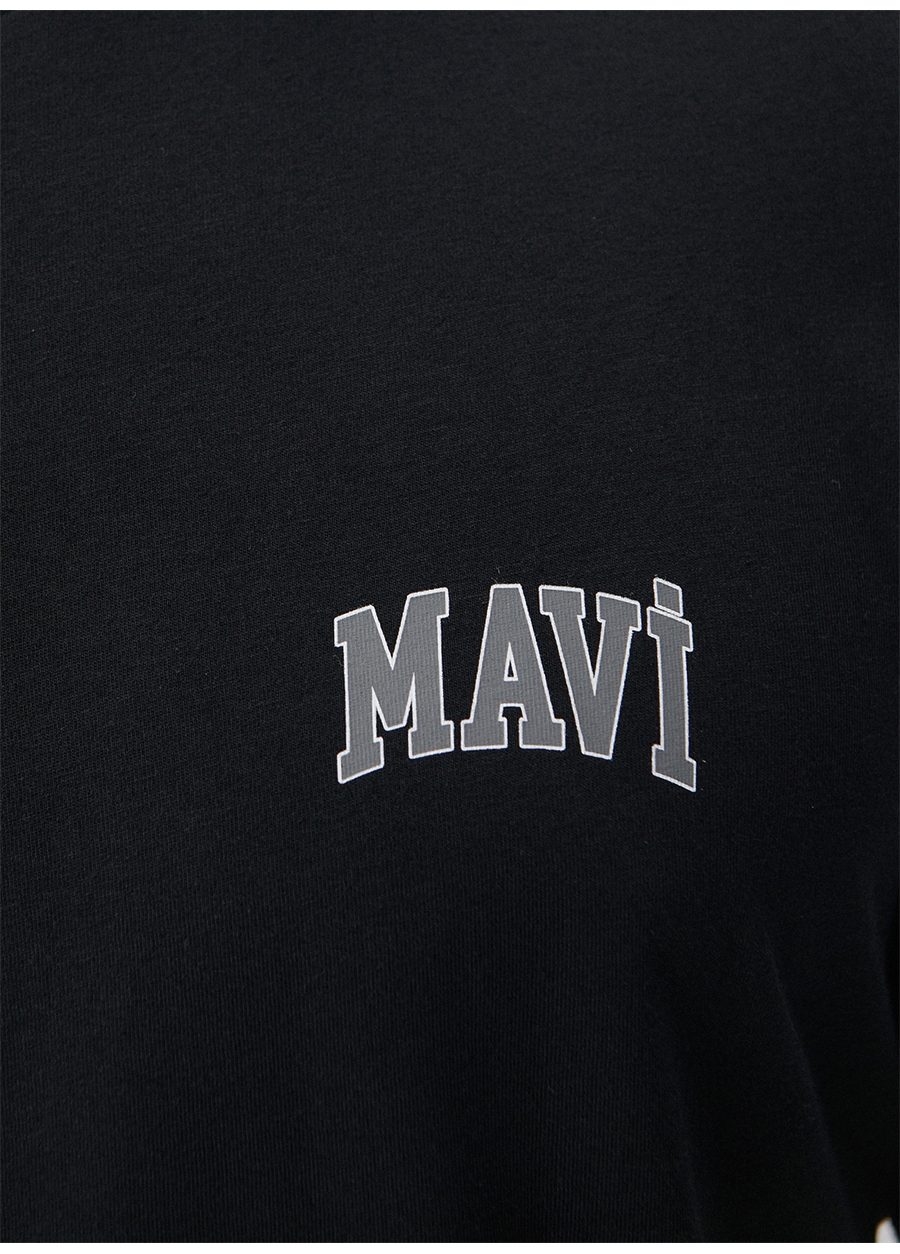 Mavi Bisiklet Yaka Düz Siyah Erkek T-Shirt M0611714-900_MAVİ LOGO TİŞÖRT_4