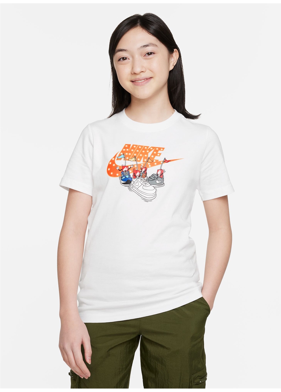 Nike Düz Beyaz Erkek Çocuk T-Shirt FD0844-100 U NSW TEE BOXY SU23