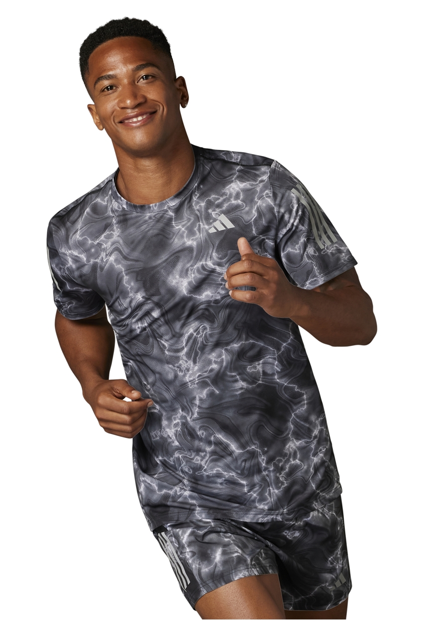Adidas Siyah - Gri - Beyaz Erkek Yuvarlak Yaka Desenli T-Shirt IB6394 OTR TEE AOP WHI