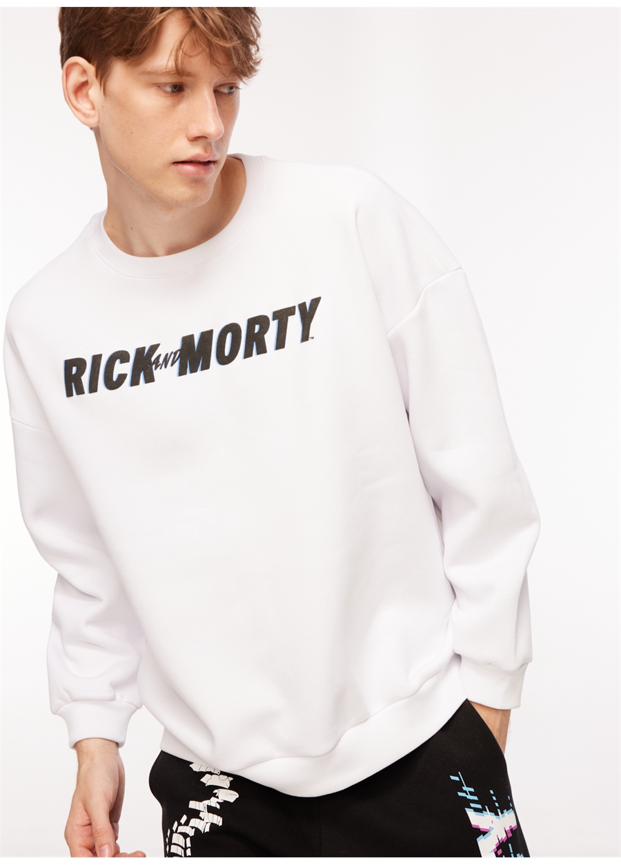 Never Say Never Erkek Beyaz Bisiklet Yaka Oversize Düz Rick & Morty Sweatshirt BYL3753