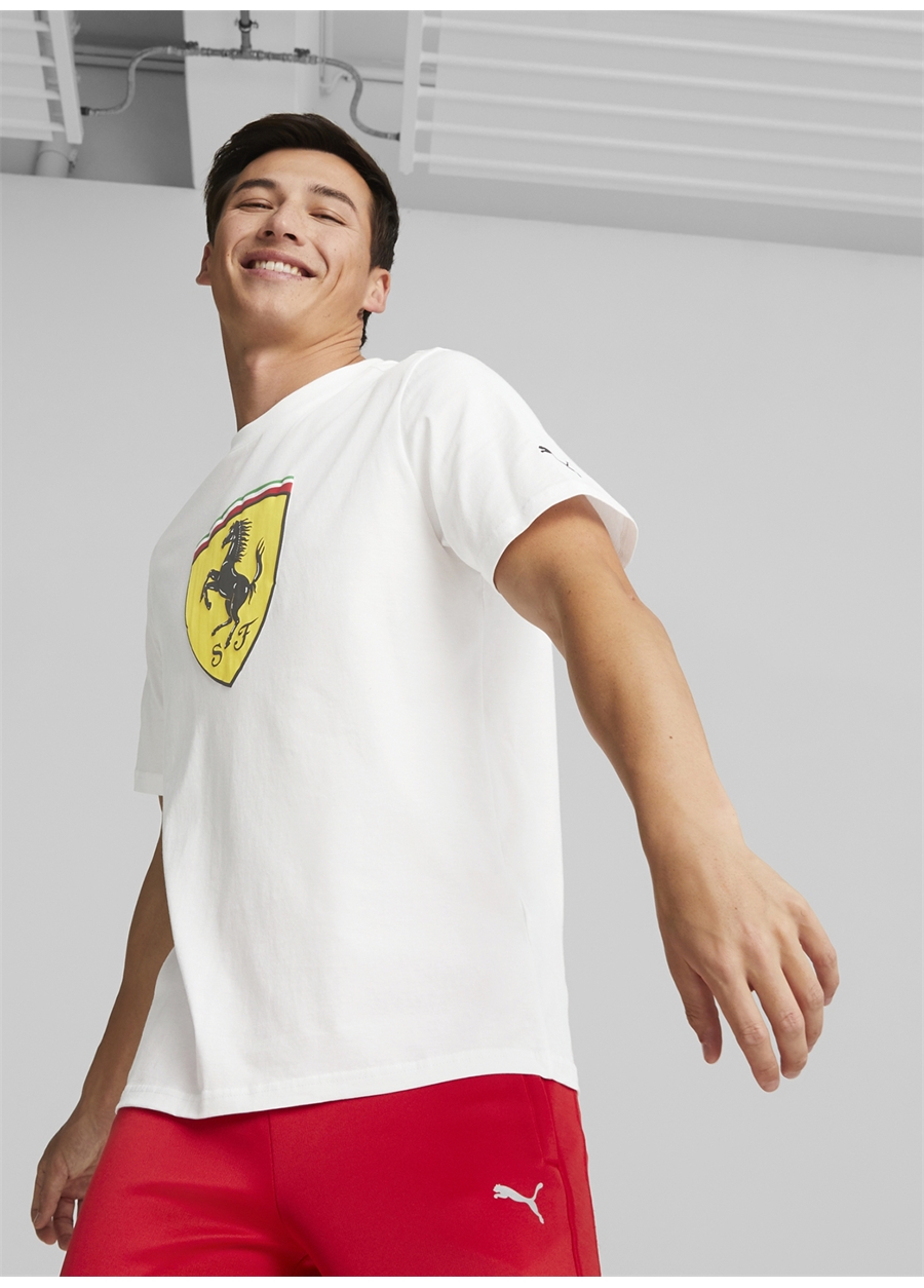 Puma 53817504 Ferrari Race Big Shld T Cl Beyaz Erkek Yuvarlak Yaka Regular Fit T-Shirt