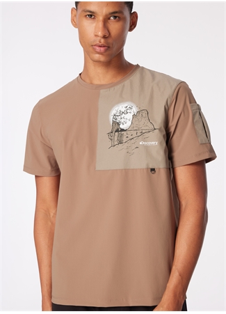 Discovery Expedition Koyu Bej Erkek Bisiklet Yaka Relaxed Baskılı Su İtici T-Shirt D4SM-TST3252_1