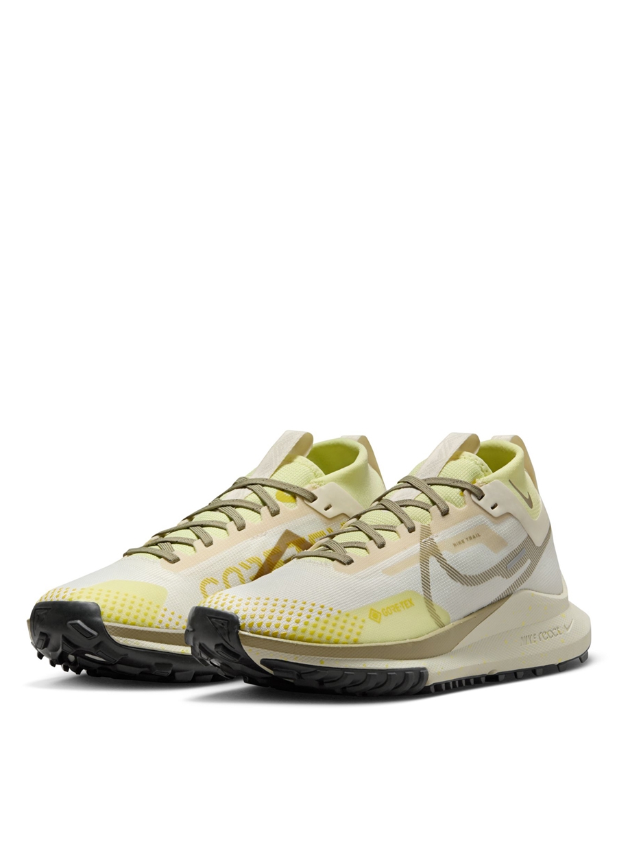 Nike Beyaz Kadın Koşu Ayakkabısı DJ7929-101-W REACT PEGASUS TRAIL 4
