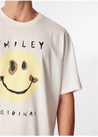 Mavi Düz Yaka Düz Kırık Beyaz Erkek T-Shirt M0611987-70057_SMILEY TİŞÖRT_3