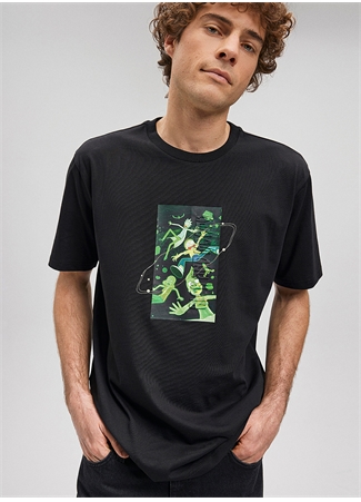 Mavi Düz Yaka Düz Siyah Erkek T-Shirt M0611972-900_RICK & MORTY TİŞÖRT