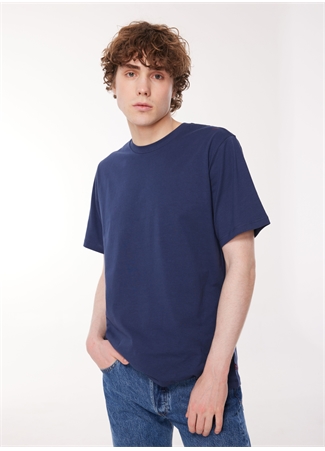 Levis Bisiklet Yaka Düz Mavi Erkek T-Shirt A9437-0001_CLASSIC RELAXED TEE NAVA_0