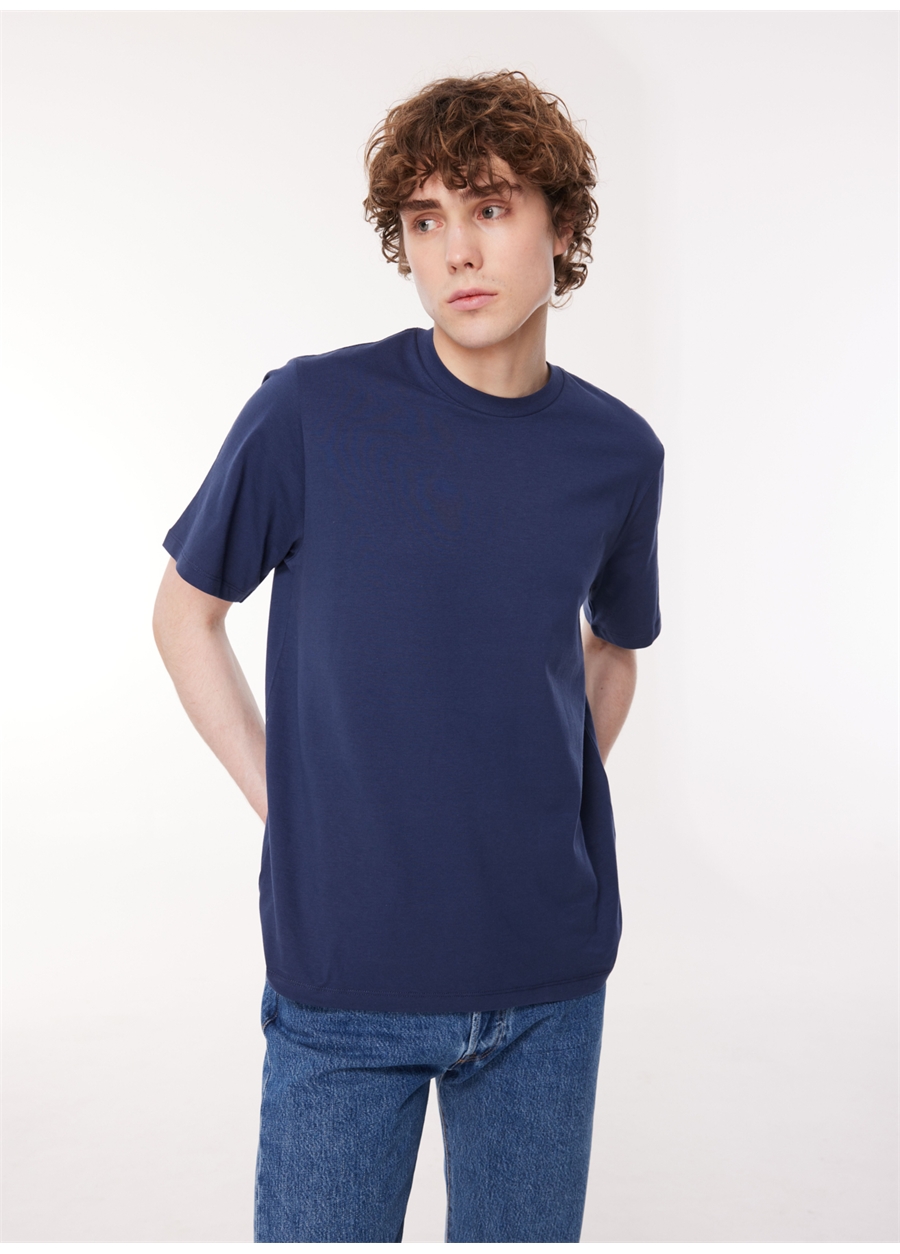 Levis Bisiklet Yaka Düz Mavi Erkek T-Shirt A9437-0001_CLASSIC RELAXED TEE NAVA_1