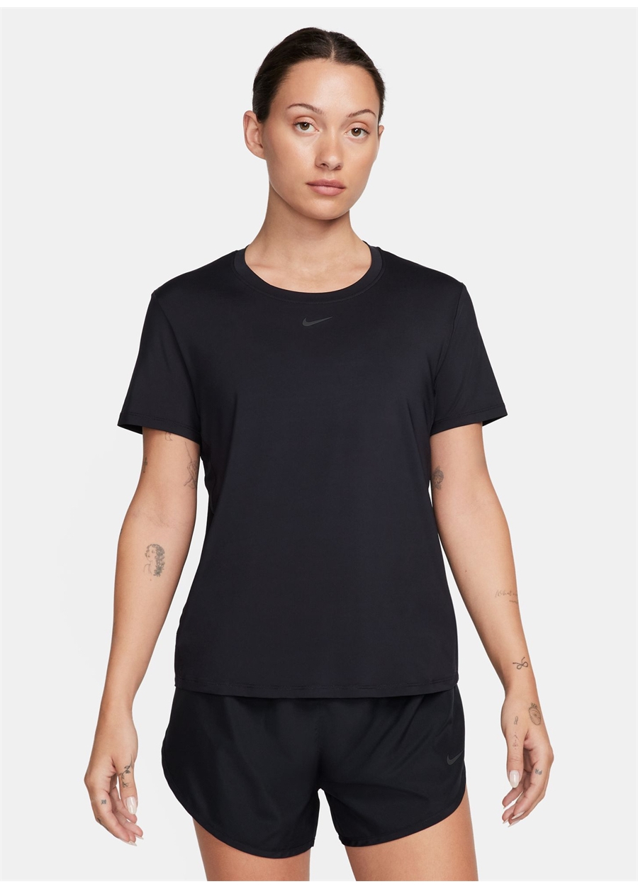 Nike Siyah Bisiklet Yaka T-Shirt FN2798-010-W NK ONE CLASSIC DF SS T_1