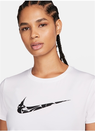 Nike Beyaz Kadın Bisiklet Yaka T-Shirt FN2618-100-W NK ONE SWSH HBR DF SS_2