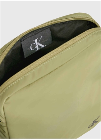 Calvin Klein Yeşil Erkek 21X18x4 Cm Postacı Çantası ULTRALIGHT REPORTER18 NY_2