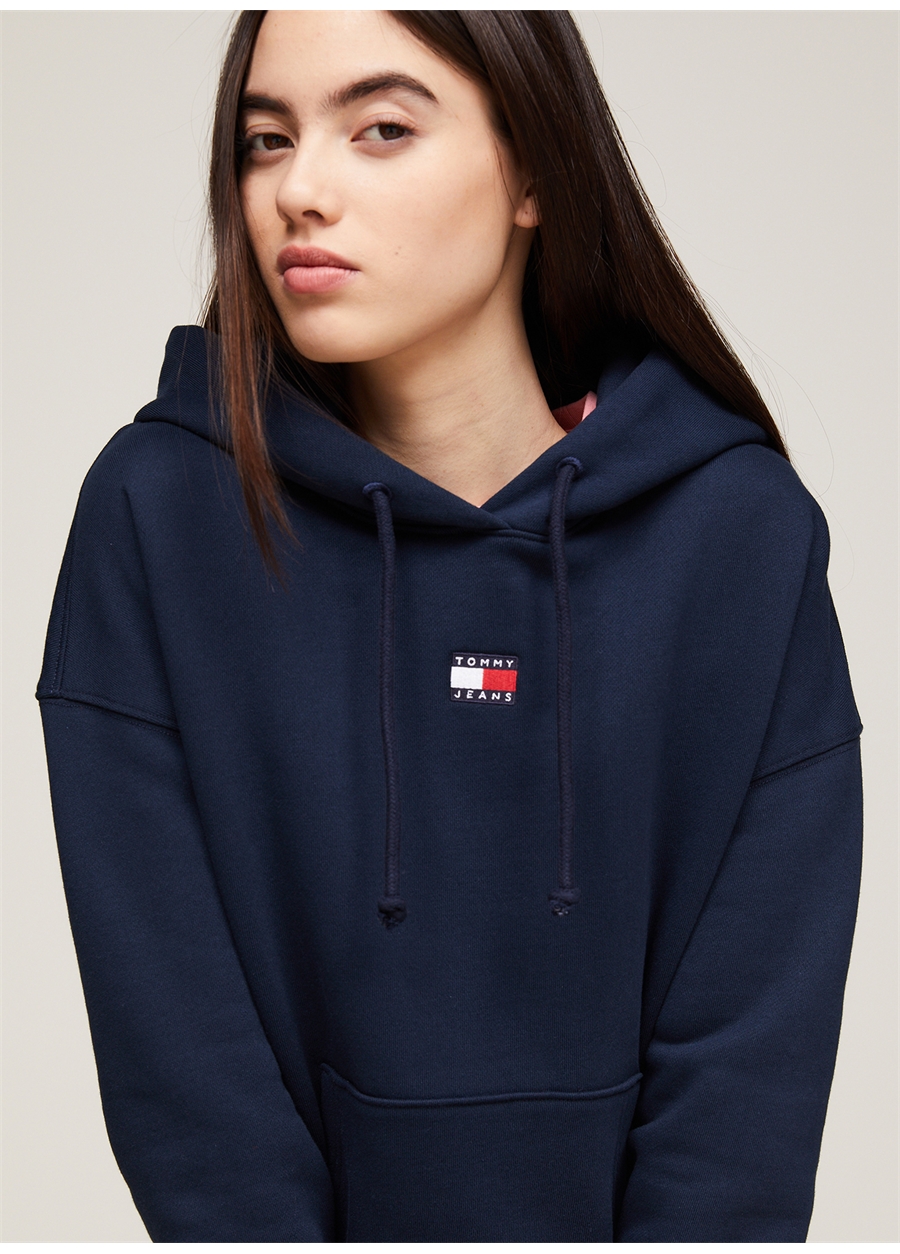 Tommy Jeans Kapüşon Yaka Düz Lacivert Kadın Sweatshırt TJW BXY BADGE HOODIE_2