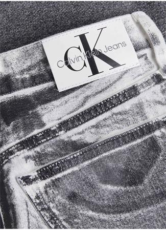 Calvin Klein Jeans Yüksek Bel Düz Paça Normal Gri Kadın Denim Pantolon J20J2224531A4_1