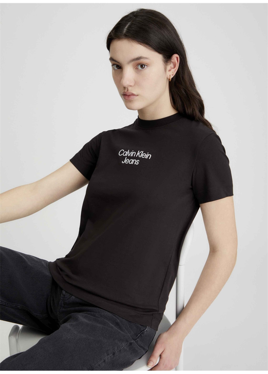 Calvin Klein Jeans Bisiklet Yaka Baskılı Siyah Kadın T-Shirt J20J223222BEH
