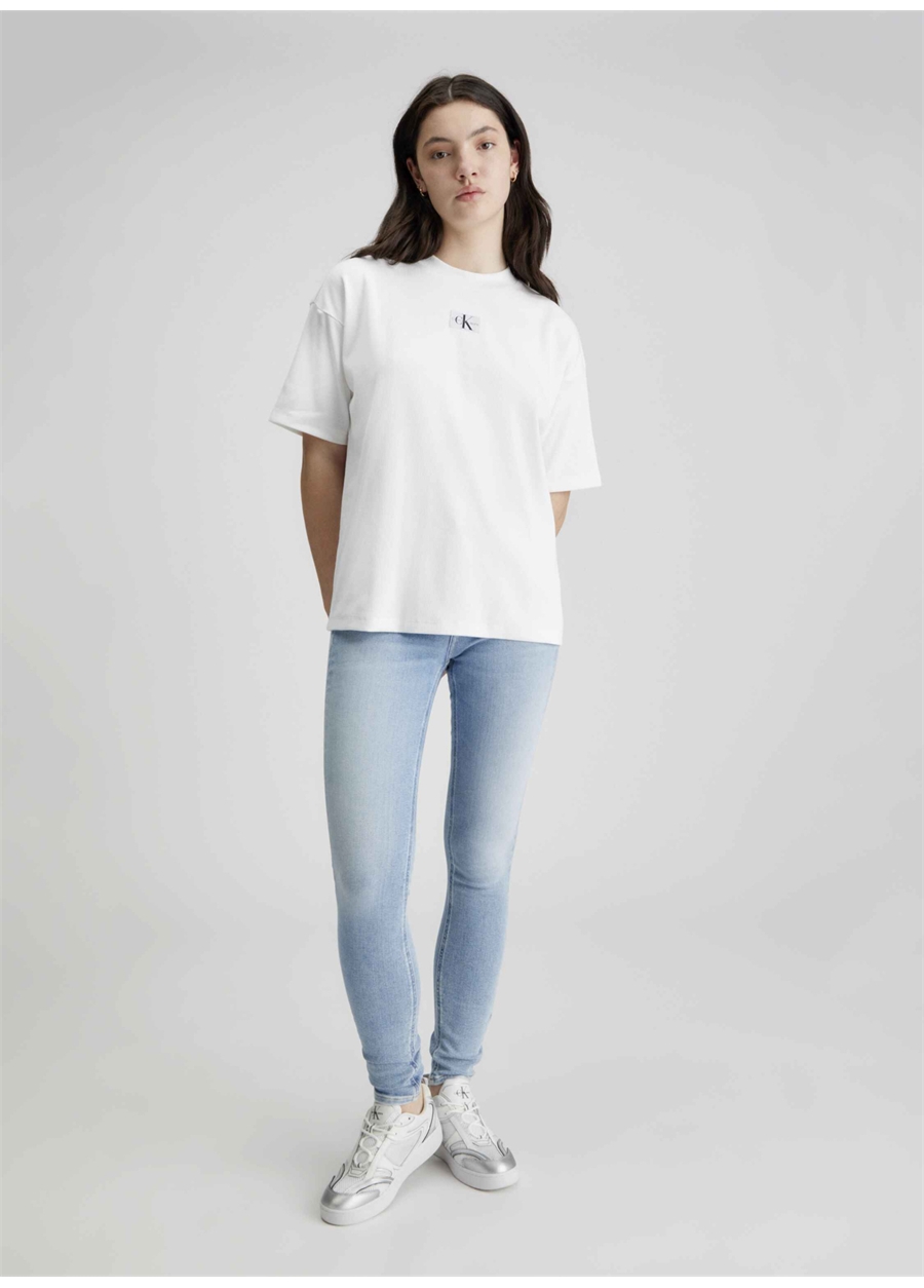 Calvin Klein Jeans Bisiklet Yaka Düz Beyaz Kadın T-Shirt J20J223419YAF