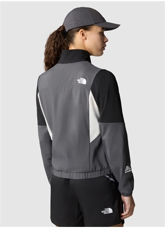 The North Face Gri Kadın Kapüşon Yaka Rüzgarlık NF0A87FM3OD1_W MA WIND TRACK TOP_2